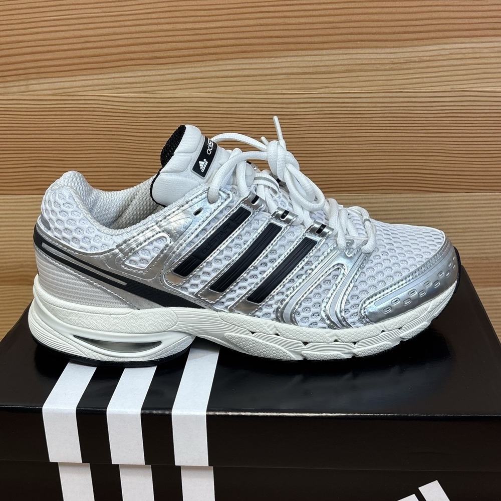Adidas Adistar Control 5 Cloud White Core Black Silver Metallic Woman's Sz 8
